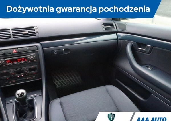 Audi A4 cena 13000 przebieg: 270493, rok produkcji 2004 z Stepnica małe 106